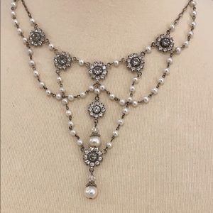 Vintage pearl and rhinestone drape necklace.